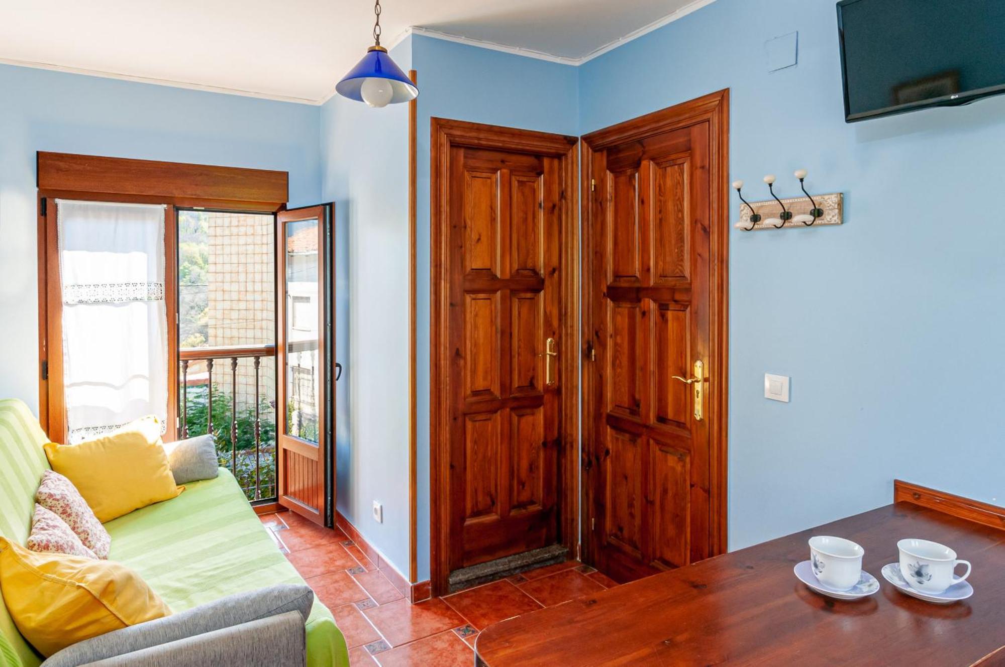 Apartamentos La Regoria Arenas De Cabrales Esterno foto