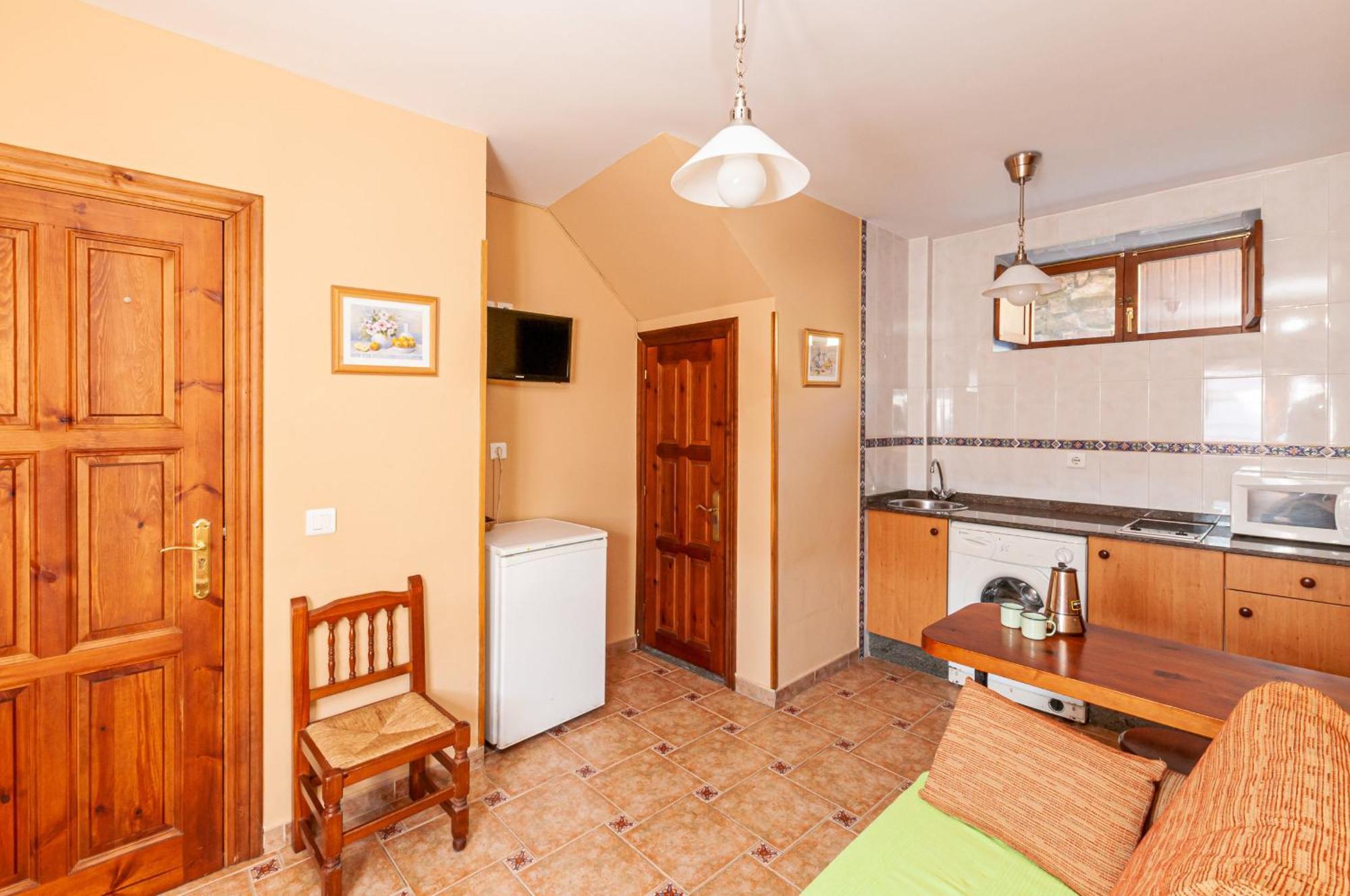 Apartamentos La Regoria Arenas De Cabrales Esterno foto