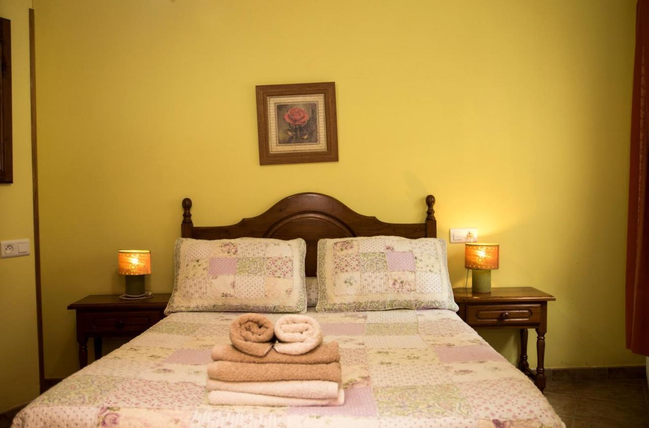 Apartamentos La Regoria Arenas De Cabrales Esterno foto